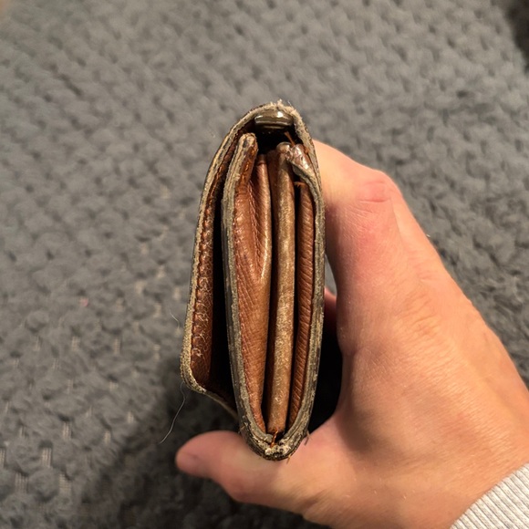 Louis Vuitton Brown and Gold Wallet - Picture 6 of 9